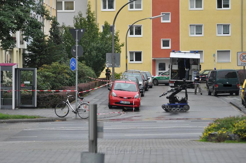 Kofferbombe entschaerft Koeln Graeffstr Subbelratherstr P051.JPG